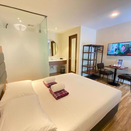The Hub District Garden Suites Pasay Dış mekan fotoğraf