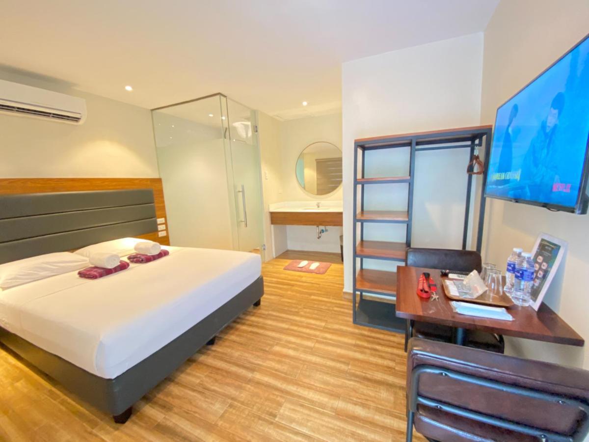 The Hub District Garden Suites Pasay Dış mekan fotoğraf