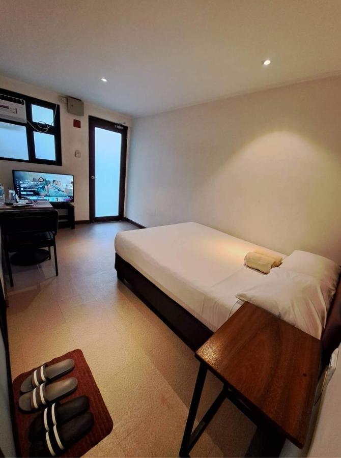 The Hub District Garden Suites Pasay Dış mekan fotoğraf