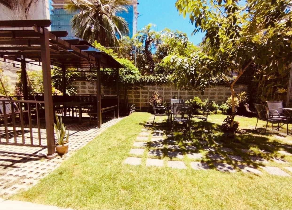 The Hub District Garden Suites Pasay Dış mekan fotoğraf